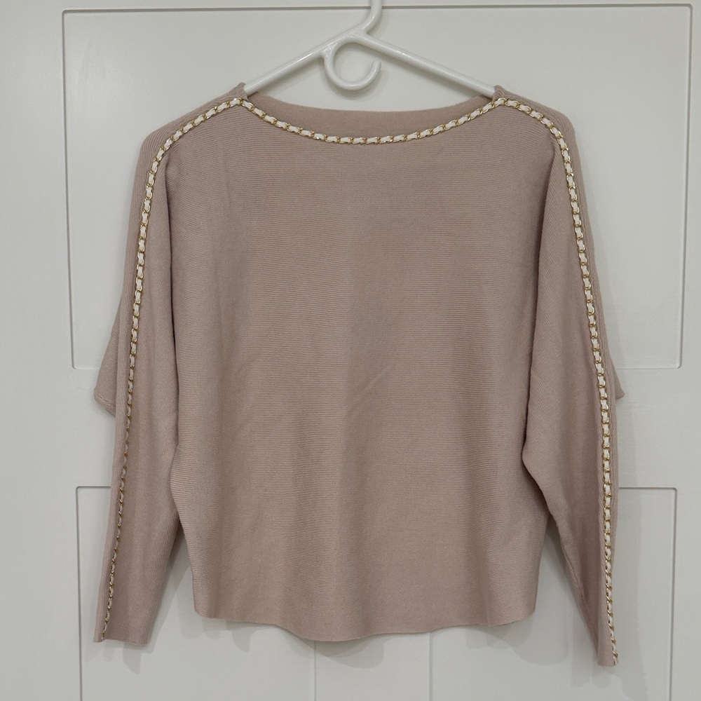 🌻3/$25 Liv Milano Tan Sweater with Gold Trim